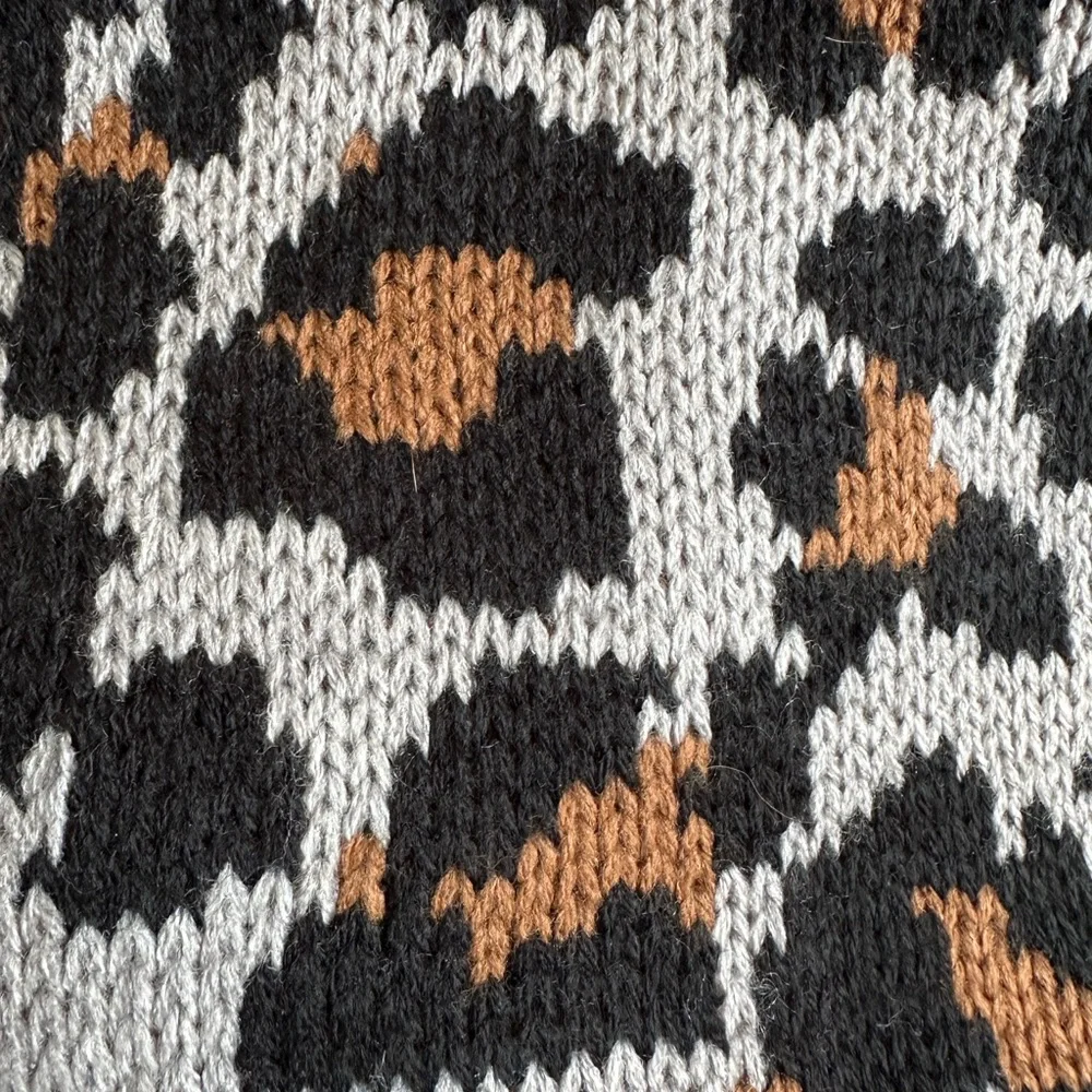 Old navy || womans Leopard Print Scarf with Fringe
